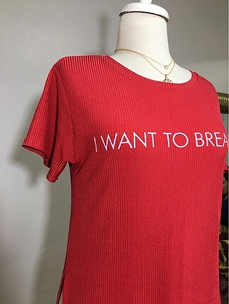 Beyoğlu Butik Kırmızı tişört
