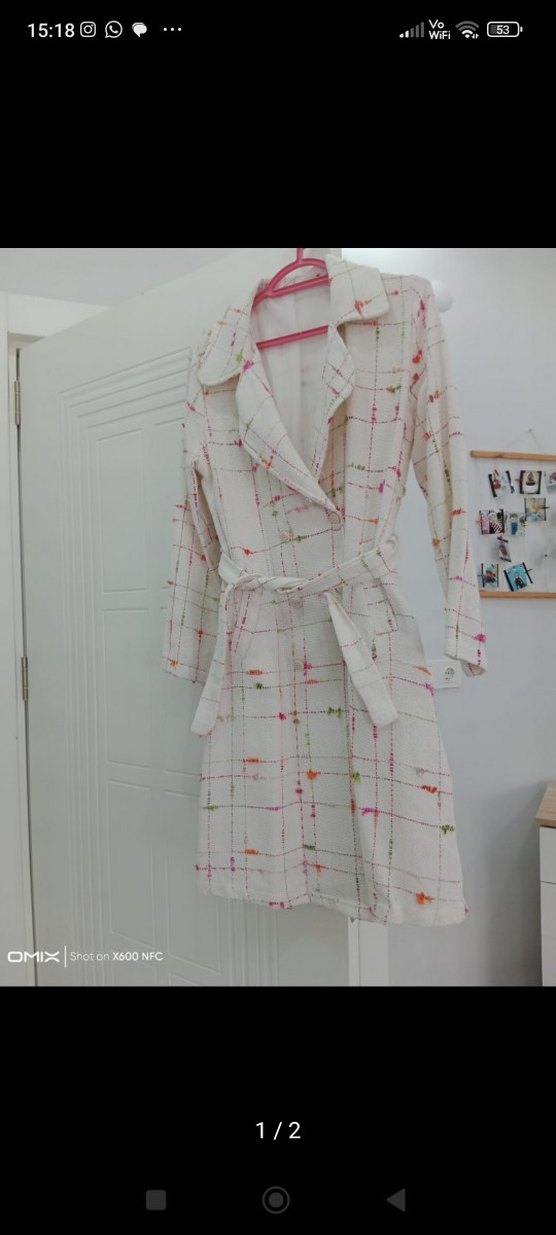 Düğmeli Beyaz Uzun Kadın Kaban - Görsel 2