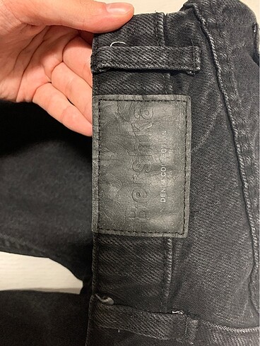 xs Beden bershka fit mom jean