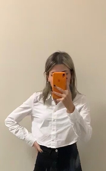 pull&bear beyaz crop gömlek