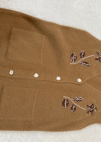 Bej Nakışlı Kadın Triko Kaban - Görsel 3