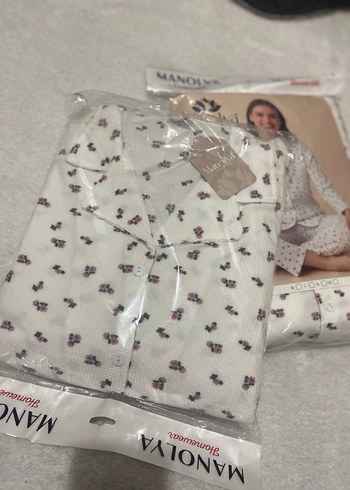 Beyaz Pamuklu Uzun Kollu  Pijama Takımı - Görsel 3