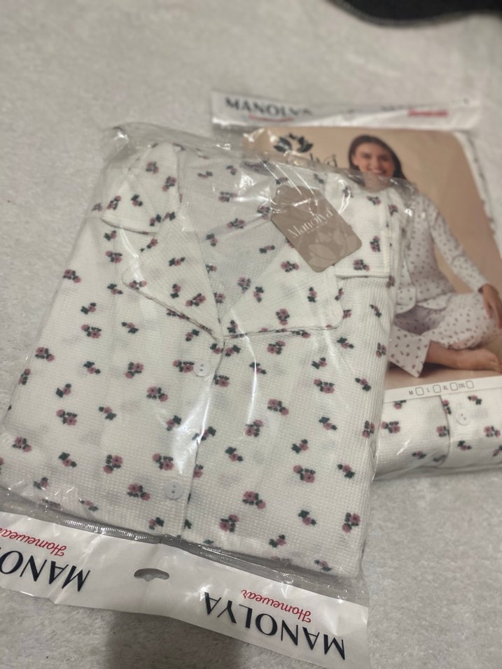 Beyaz Pamuklu Uzun Kollu  Pijama Takımı - Görsel 3