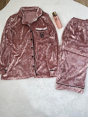 victoria?s seceret pijama takımı