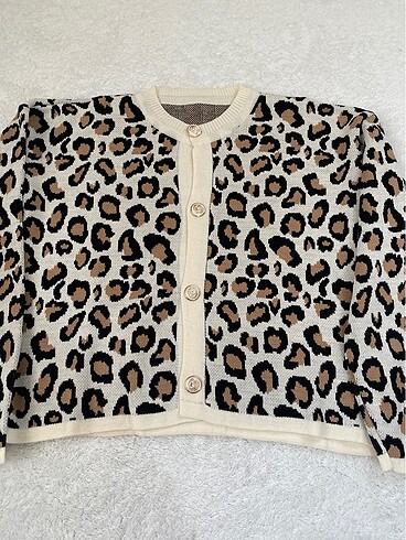 Zara leopar hırka