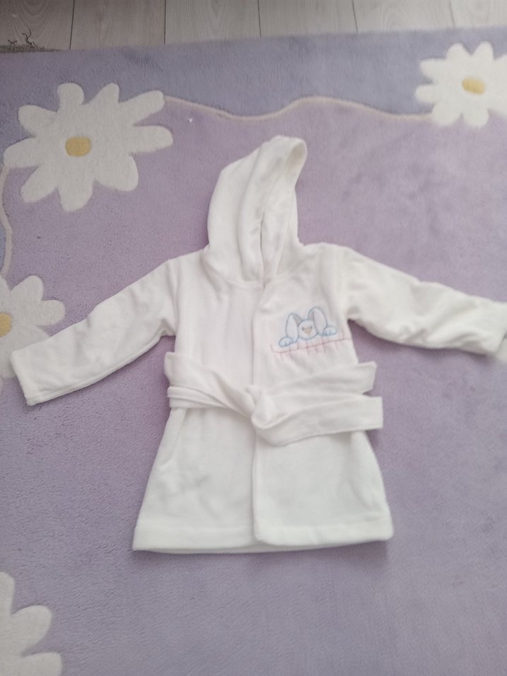 Kapüşonlu Beyaz Çocuk Bornozu - Görsel 3