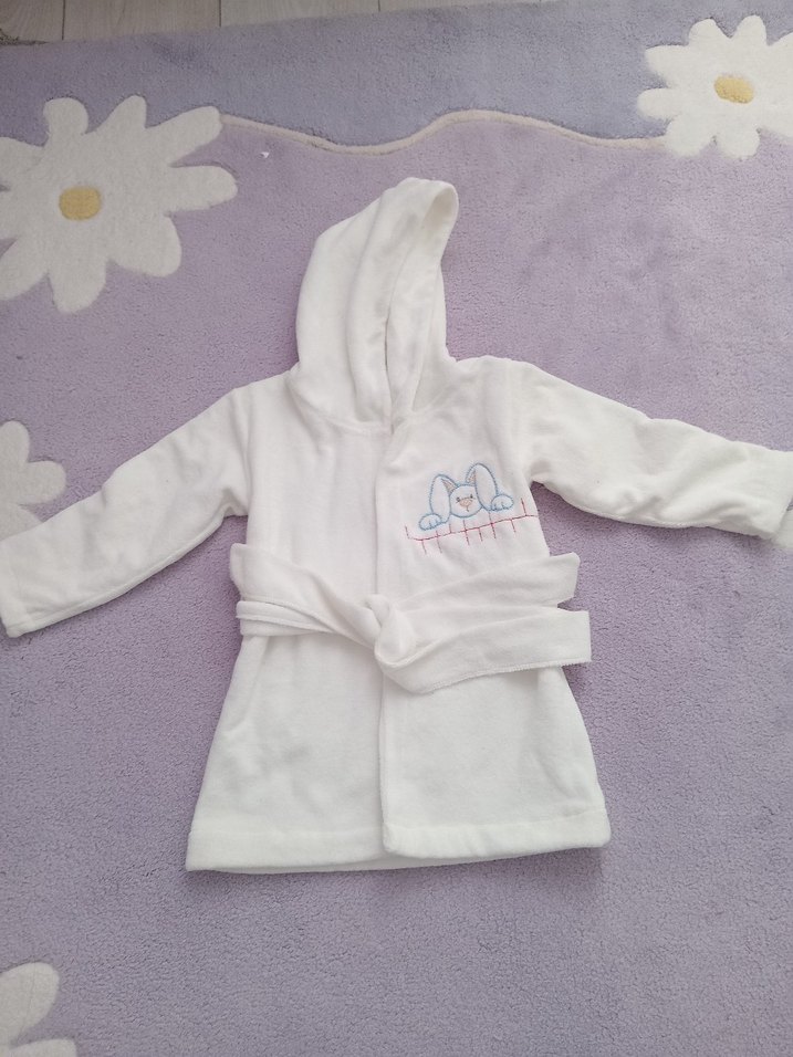 Kapüşonlu Beyaz Çocuk Bornozu - Görsel 5