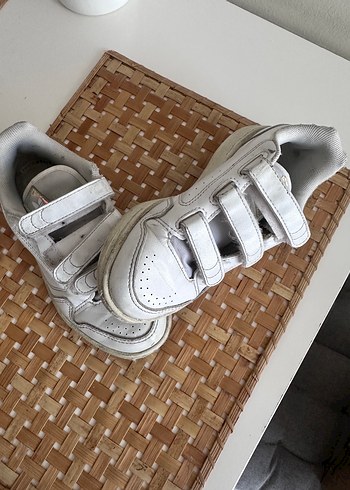 Gri Beyaz adidas Çocuk Spor Ayakkabı
