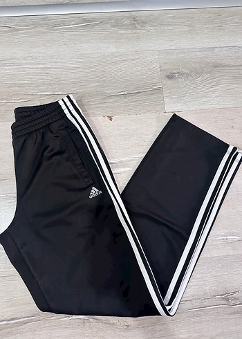 Adidas ürünü