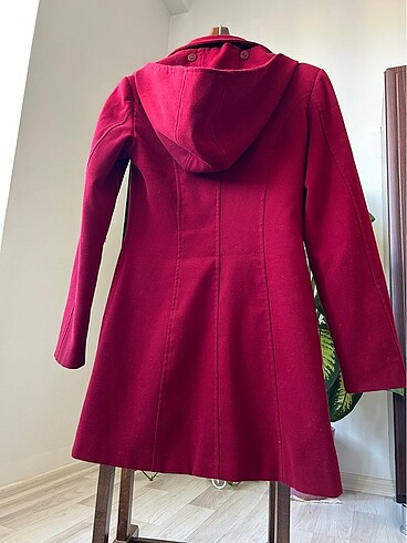 36 Beden bordo Renk bordo kaban kapüşonlu kırmızı düğmeli trendyol mürdüm vişne mang