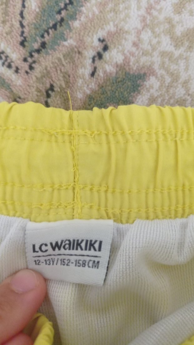 Erkek çocuk Sarı Midi Boy Rahat Kesim Deniz Şortu - Görsel 2