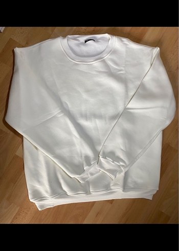 Beyaz Bisiklet Yaka Sweatshirt