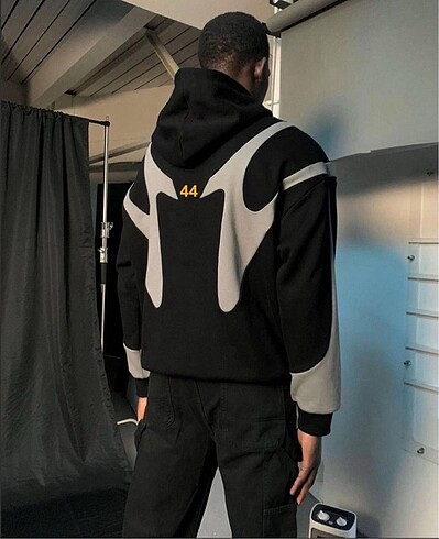 Zip hoodie