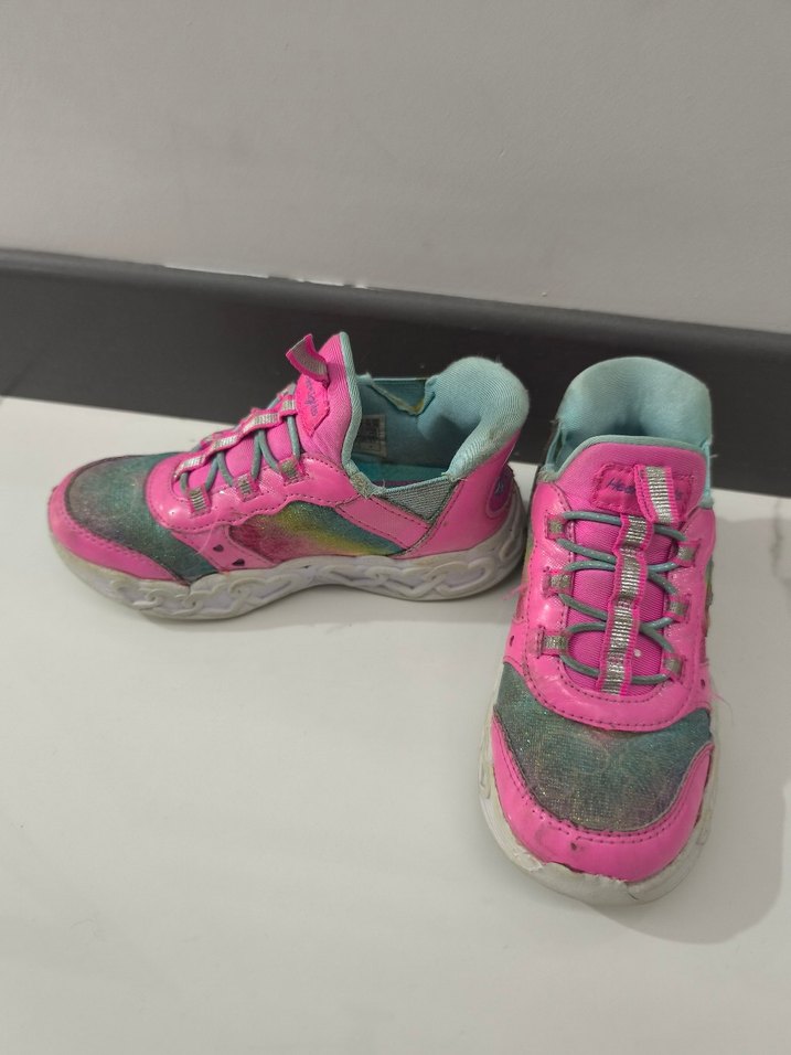 Skechers ışıklı ayakkabı - Görsel 2