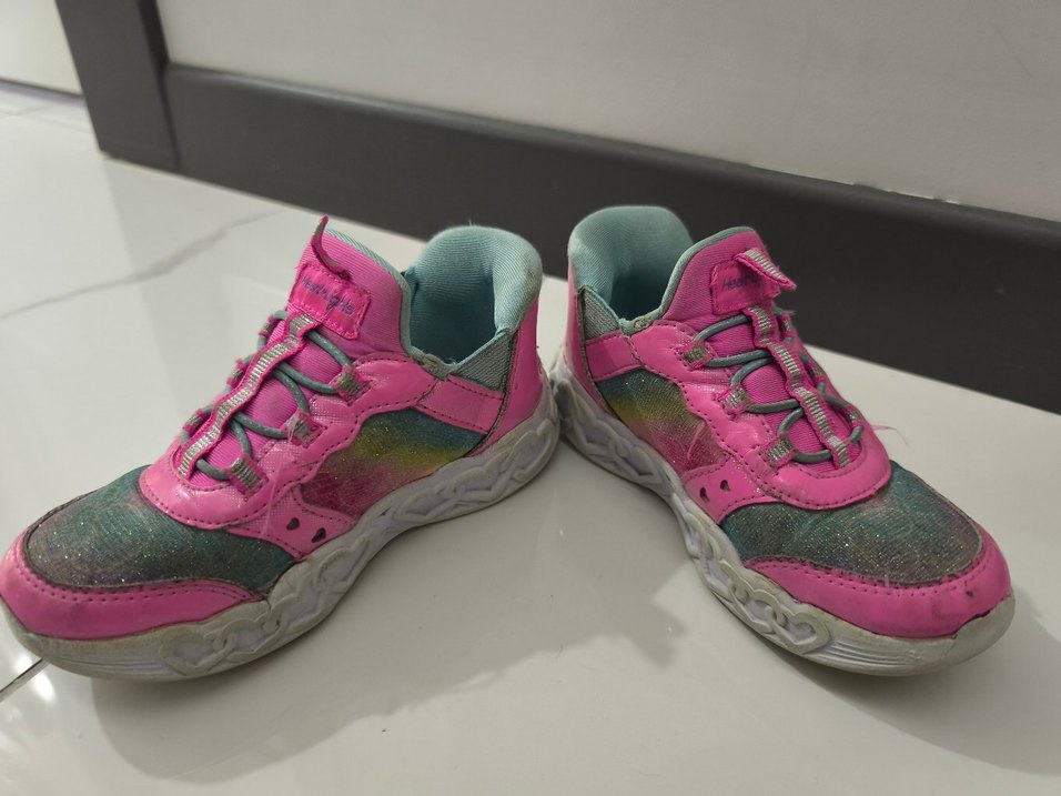 Skechers ışıklı ayakkabı - Görsel 4