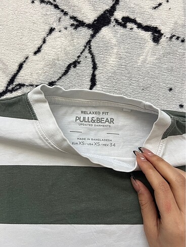 xs Beden Pull bear tshirt