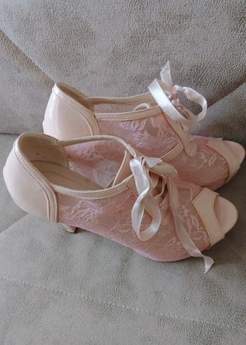 Dantel Detaylı Pembe Dolgu Topuklu Abiye Ayakkabı - Görsel 9