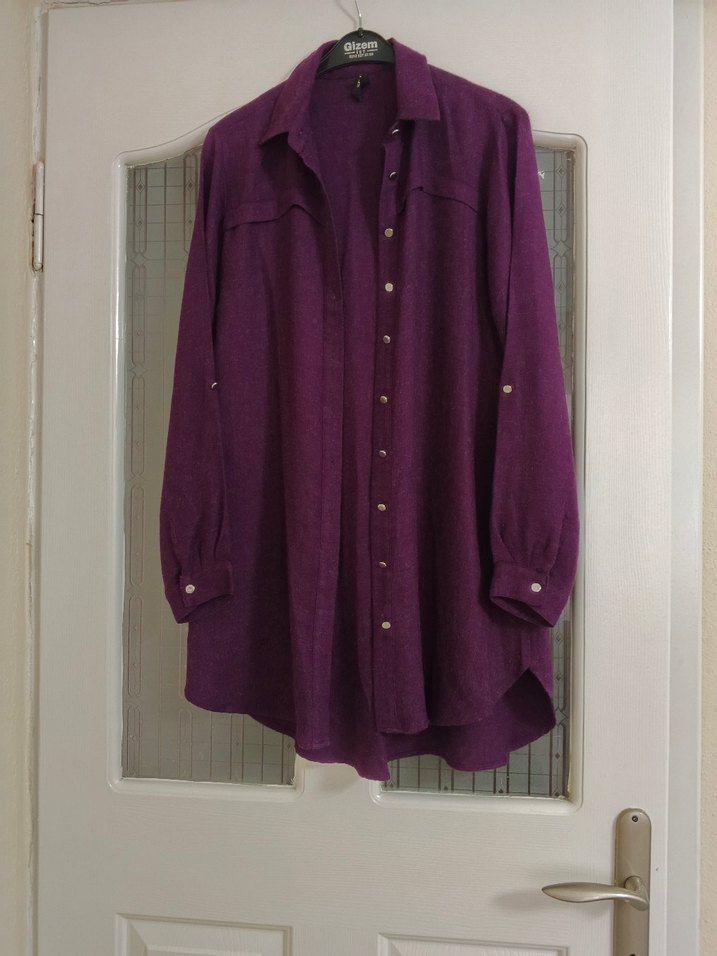 Mor Düğmeli Uzun Kollu  Kadın Gömlek - Görsel 2