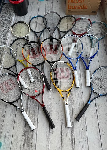 Yetişkin tenis raketi
