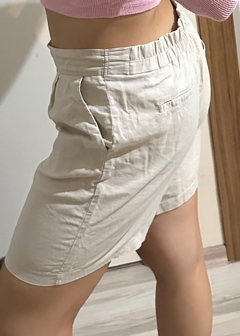 Beyaz Keten Bermuda Şort - Görsel 4