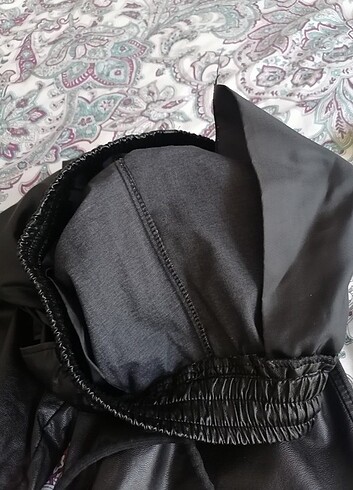 Deri görünümlü pantol - Görsel 7