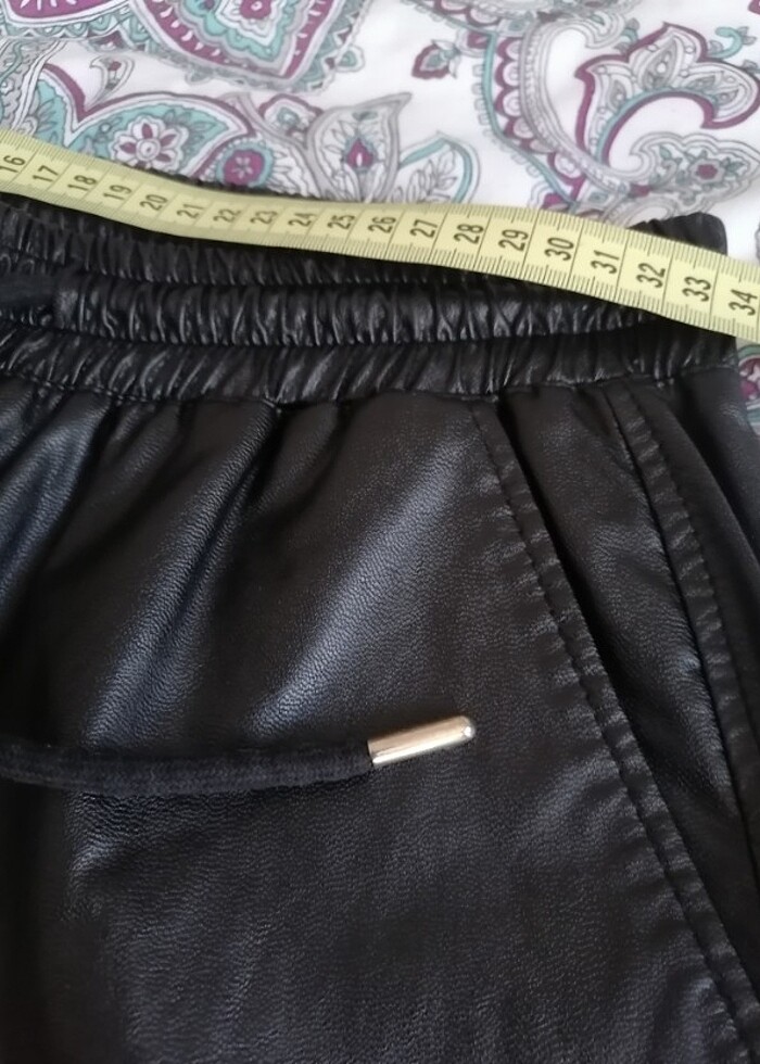 Deri görünümlü pantol - Görsel 5