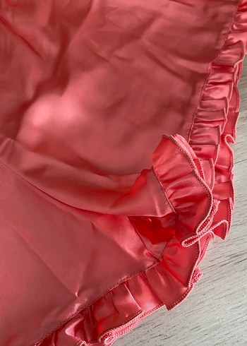 Pembe Mini Saten Şort Fırfırlı - Görsel 2