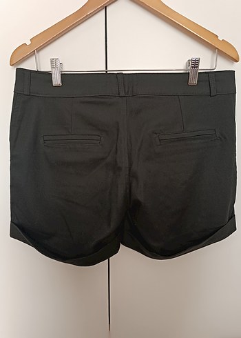 40 Beden Kemerli Siyah Mini Keten Şort