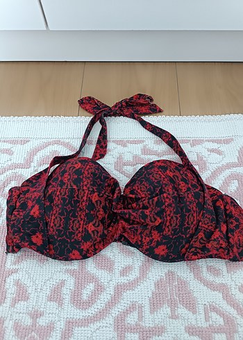 Kırmızı Bağlamalı Bohem Bikini Üstü - Görsel 3