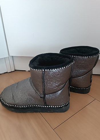 Gri Metalik Kadın Kürklü Bot - Görsel 5