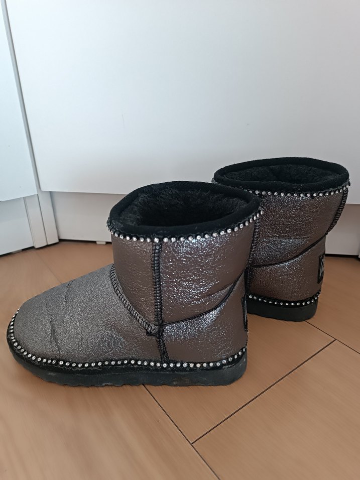 Gri Metalik Kadın Kürklü Bot - Görsel 5