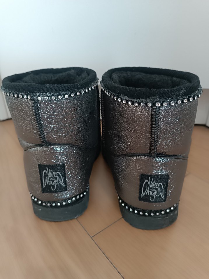 Gri Metalik Kadın Kürklü Bot - Görsel 4