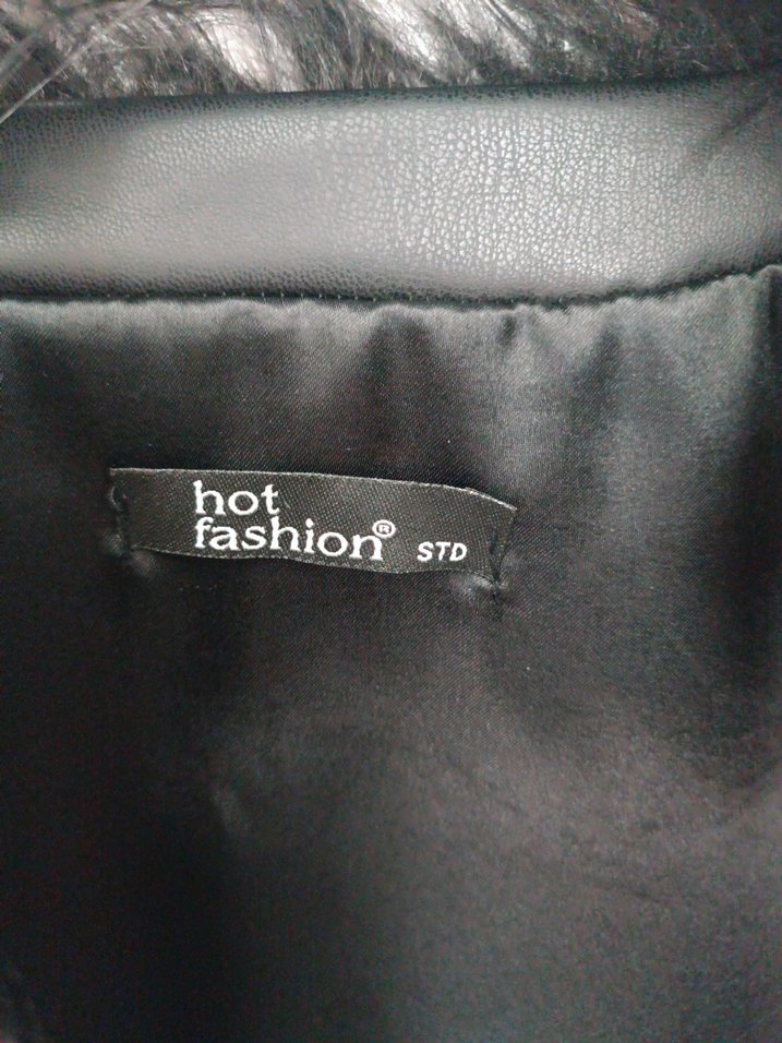 Siyah Tüylü Detaylı suni kürk - Görsel 5