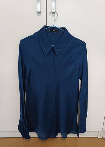 Lacivert V Yakalı Düğmeli Kadın Gömlek - Görsel 6