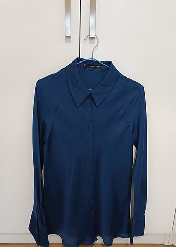 Lacivert V Yakalı Düğmeli Kadın Gömlek - Görsel 5