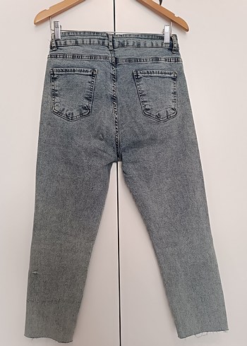 Yırtık Detaylı Salaş Kadın Jean - Görsel 2