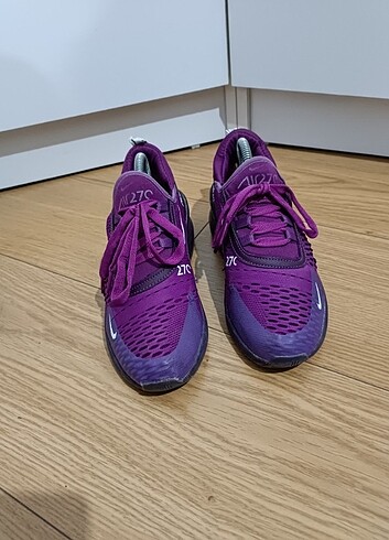 Nike spor ayakkabı 