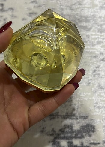 Paco Rabanne Altın Renkli Kadın Parfümü Şişesi