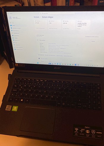 Siyah Acer Dizüstü Bilgisayar
