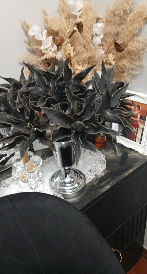 Siyah lateks çiçek 2 adet fiyatı vazolar ayri - Görsel 4