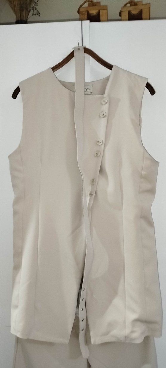 Bej Kadın yelekli takım - Görsel 2