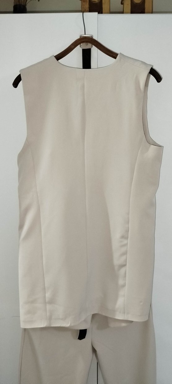 Bej Kadın yelekli takım - Görsel 3