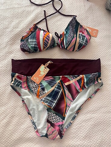 Kyo bikini