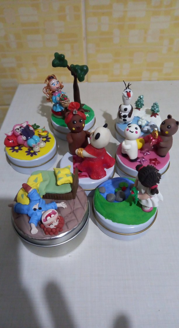 Renkli Karakter Figürlü Dekoratif Obje mum - Görsel 4