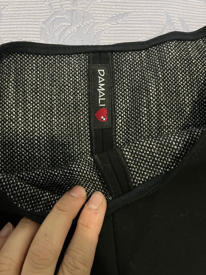 Yırtmaçlı Siyah Uzun Kollu Kadın Bluz - Görsel 3