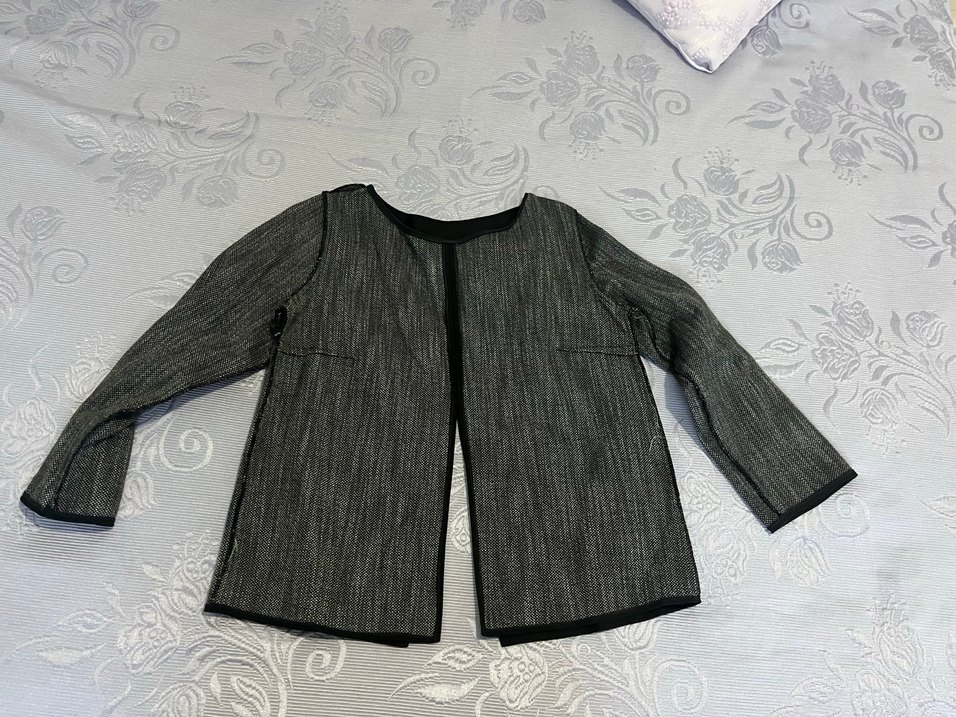 Yırtmaçlı Siyah Uzun Kollu Kadın Bluz - Görsel 2