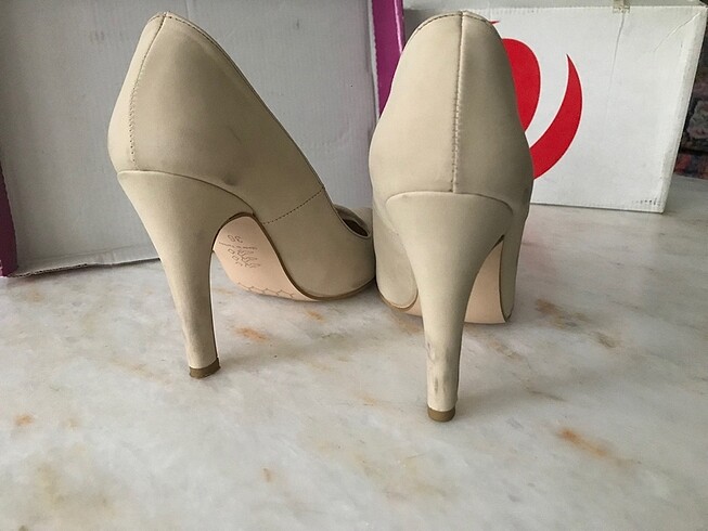 36 Beden Nubuk Stiletto