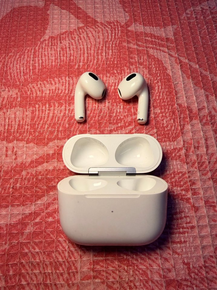 AirPods 3.nesil - Görsel 3