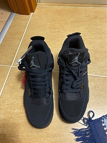 Air Jordan 4