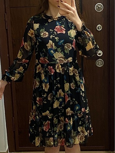 Çiçekli elbise - Görsel 3